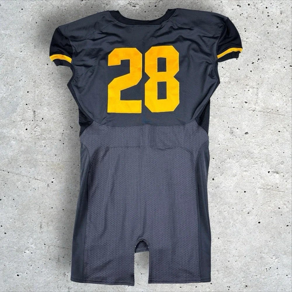 Nike pro cut